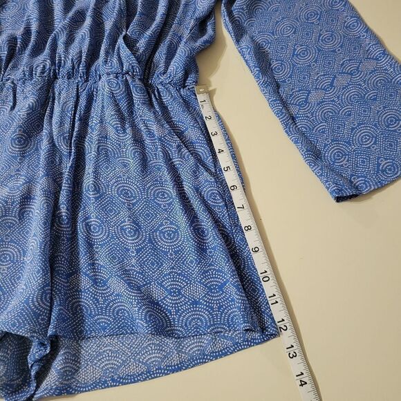 H&M Blue Geometric Print Bell Sleeve V-Neck Romper - Picture 9 of 15